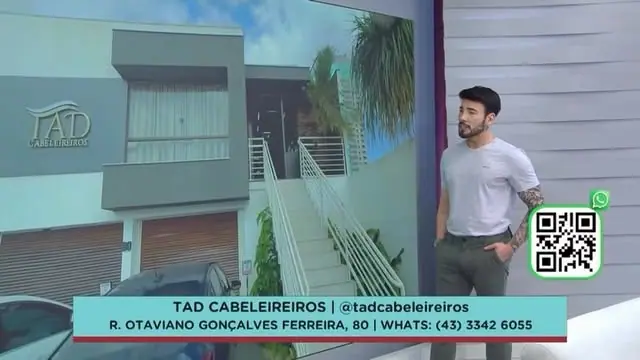 Tiago Almeida na fachada do TAD em matéria do Programa Guest